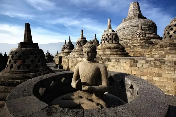 Pembangunan Candi Borobudur & Prambanan